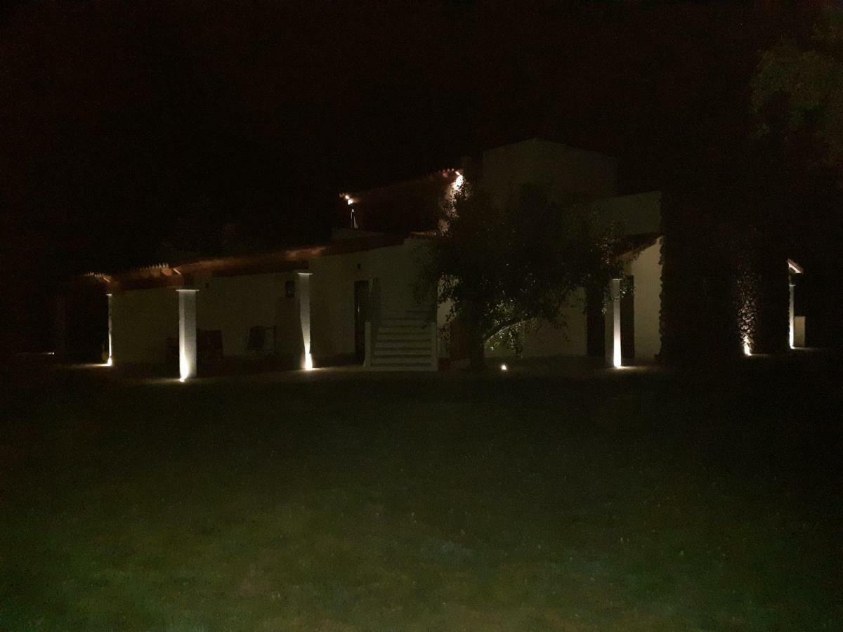 Hotel Su Suberju San Teodoro  Exterior foto